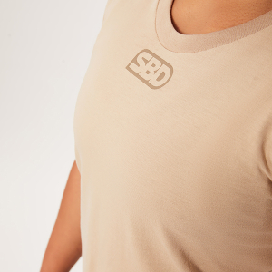 Defy コンペティションTシャツ